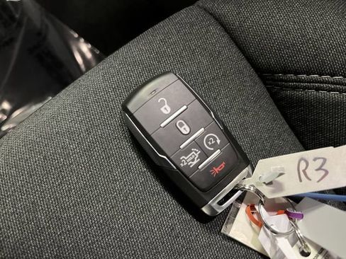 Used 2025 RAM 1500 Big Horn image 27