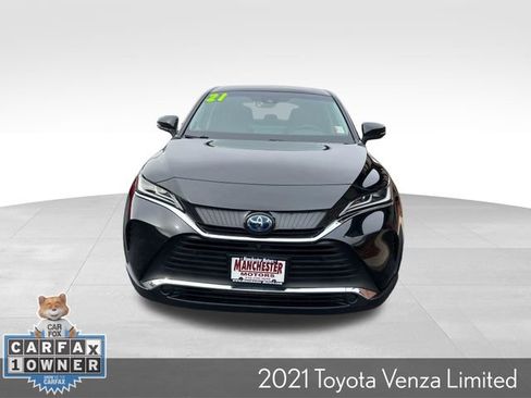 Used 2021 Toyota Venza Limited image 3