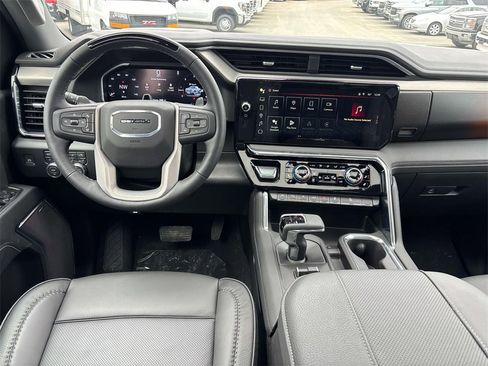 New 2026 GMC Sierra 1500 Denali w/ Technology Package image 7