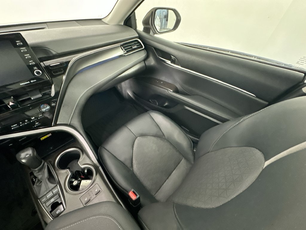 Used 2023 Toyota Camry XSE FWD image 11