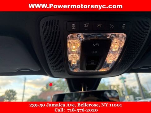 Used 2021 Mercedes-Benz GLB 250 4MATIC w/ Premium Package image 39