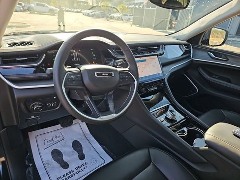 Used 2023 Jeep Grand Cherokee 4WD 4xe image 20