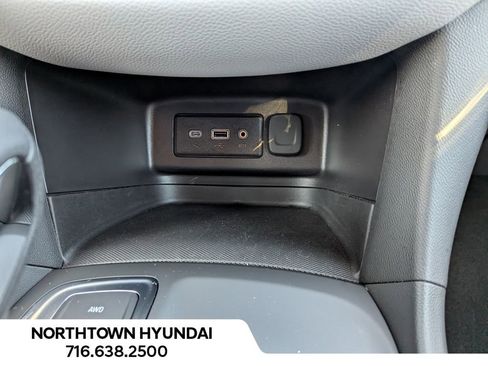 Used 2024 Chevrolet Equinox LS image 16