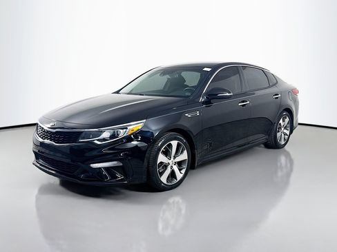 Used 2020 Kia Optima S FWD image 4