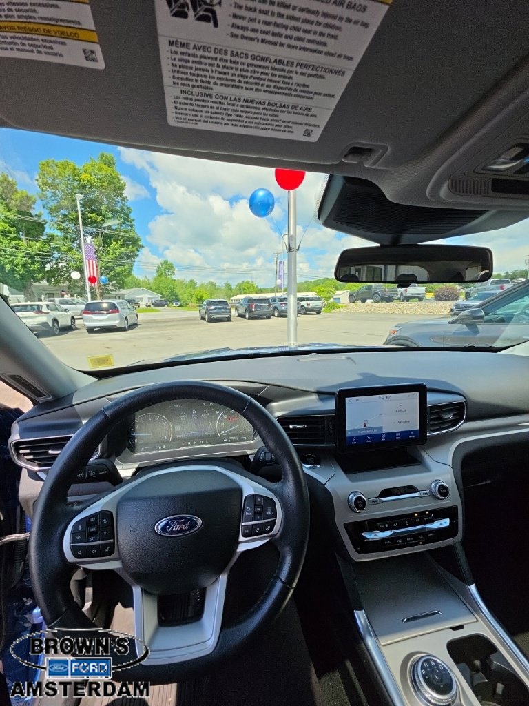 Used 2023 Ford Explorer XLT w/ Equipment Group 202A AWD/4WD image 2