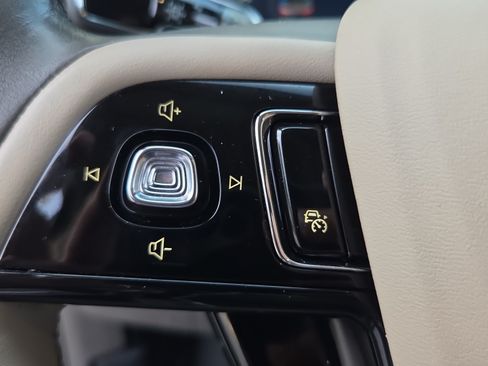 Used 2023 Lincoln Corsair Reserve FWD image 23