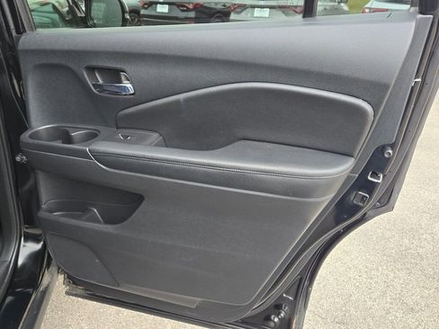 Used 2022 Honda Pilot Sport image 11