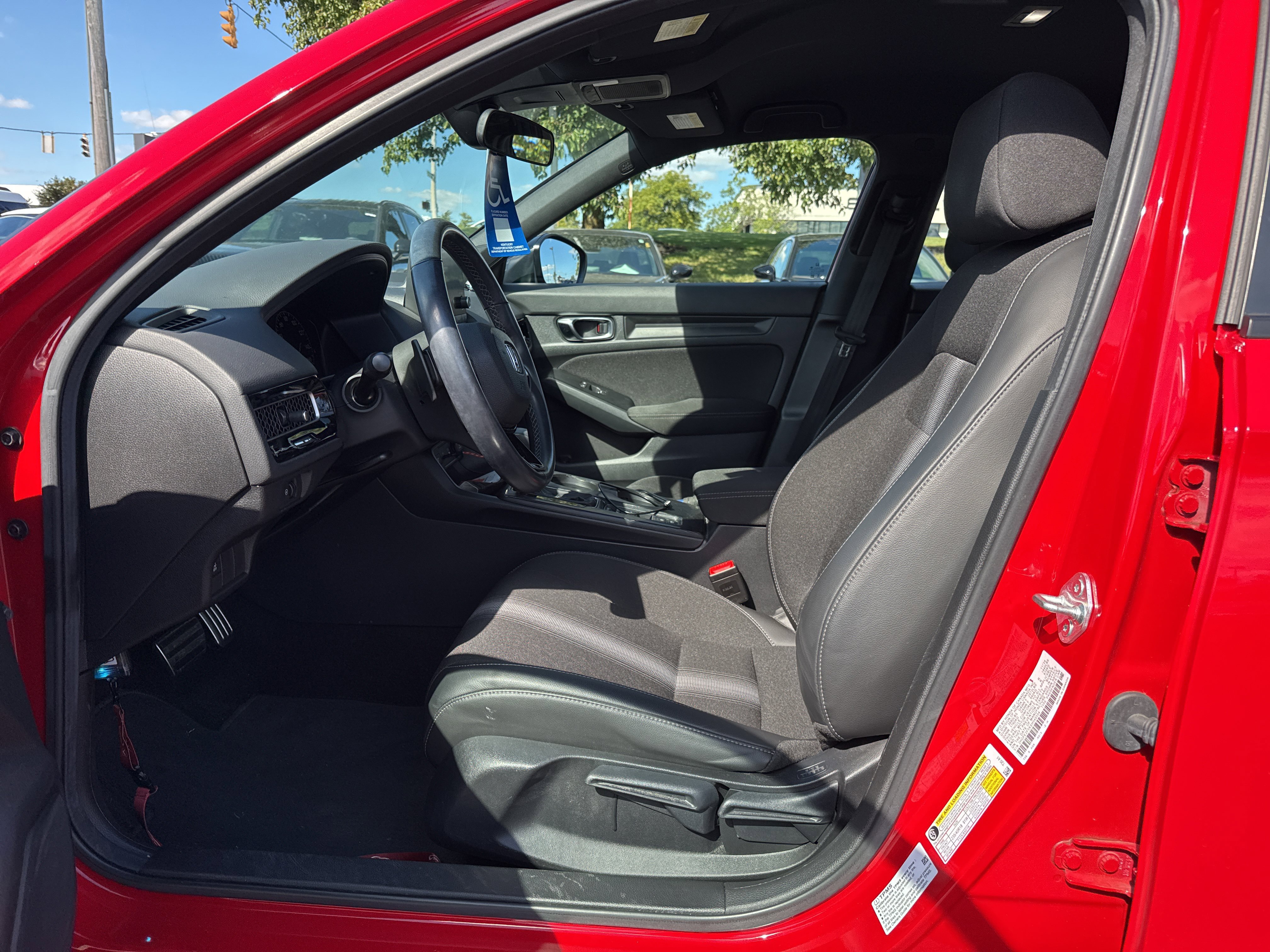 Used 2025 Honda Civic Sport image 6