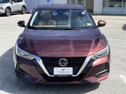 Used 2023 Nissan Sentra SV w/ SV Premium Package FWD image 2