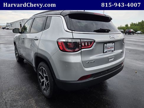 Used 2024 Jeep Compass Limited AWD/4WD image 6