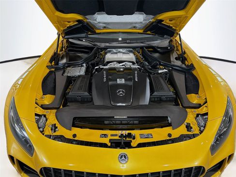 Used 2019 Mercedes-Benz AMG GT R image 22