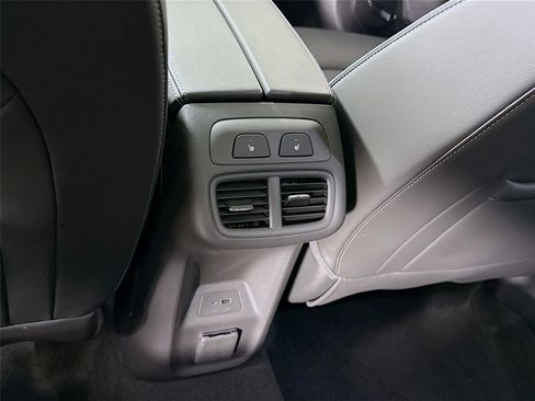 Used 2025 Buick Envision Avenir image 19