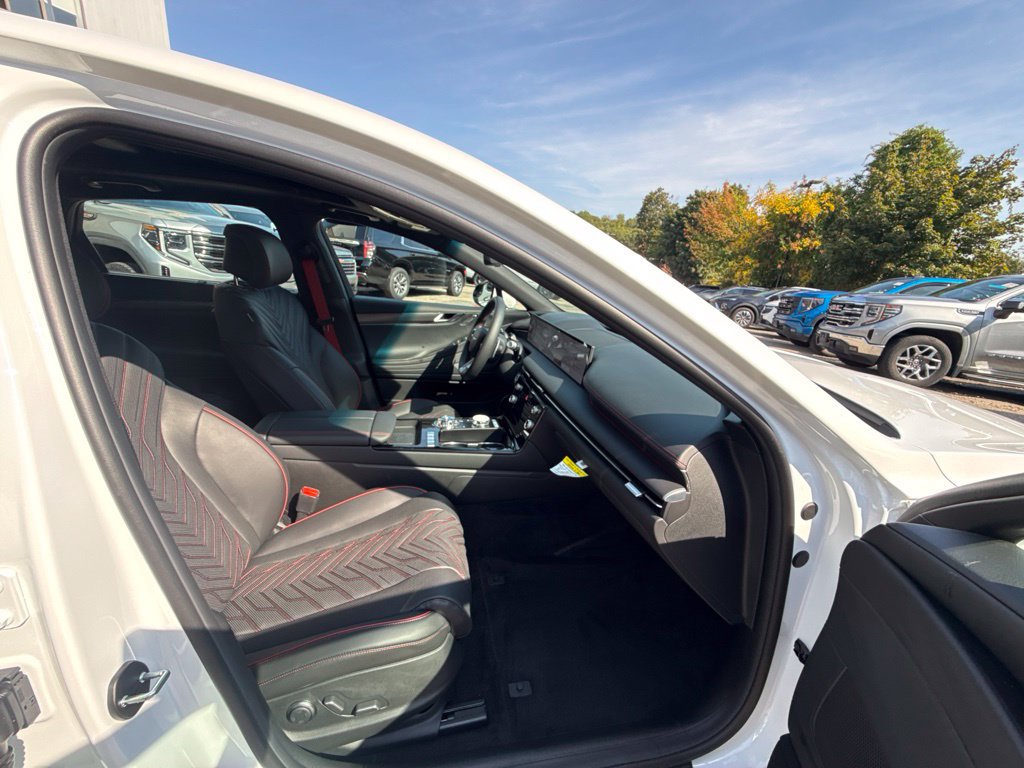 Used 2025 Genesis G80 3.5T Sport AWD/4WD image 16