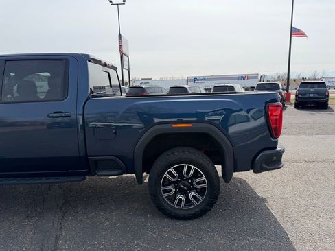 Used 2021 GMC Sierra 2500 AT4 w/ AT4 Premium Plus Package image 8