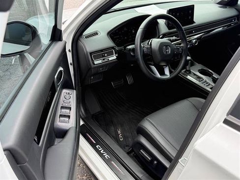 Used 2025 Honda Civic Sport Touring image 27
