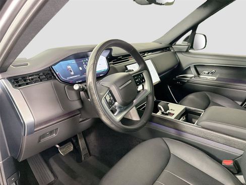 Certified 2024 Land Rover Range Rover Long Wheelbase SE AWD/4WD image 9