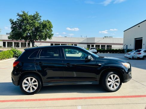 Used 2013 Mitsubishi Outlander Sport ES FWD image 9