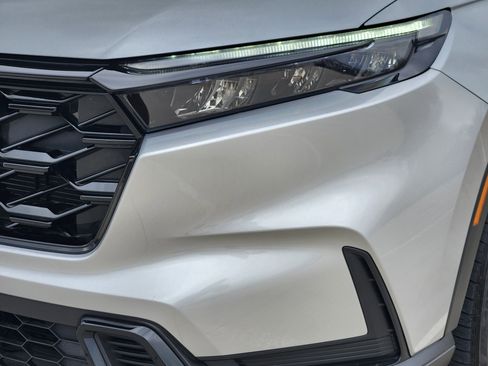 Certified 2025 Honda CR-V Sport image 9