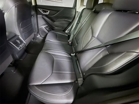 Used 2022 Subaru Forester Touring image 29