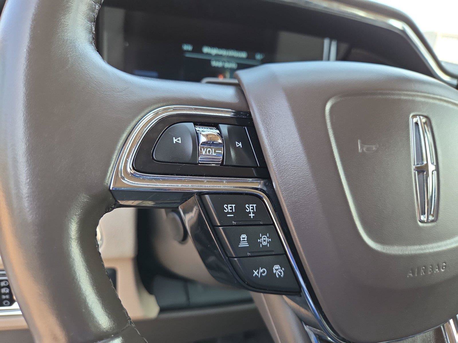 Used 2022 Lincoln Navigator L Reserve AWD/4WD image 13