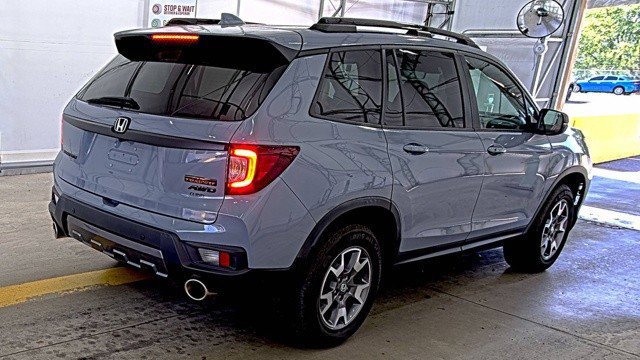 Used 2022 Honda Passport TrailSport image 3
