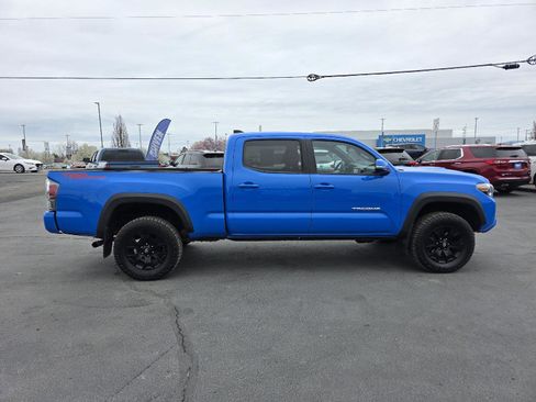 Used 2021 Toyota Tacoma TRD Sport image 4