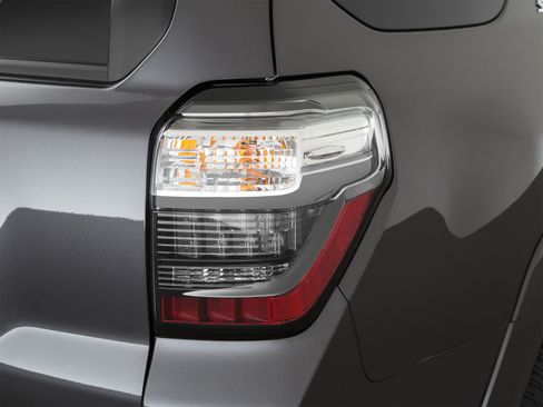 Used 2021 Toyota 4Runner Limited AWD/4WD image 58