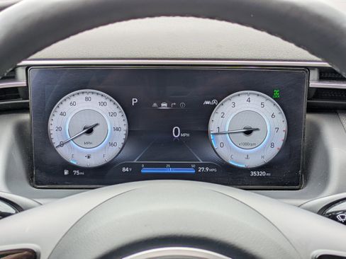 Certified 2023 Hyundai Tucson Limited AWD/4WD image 29