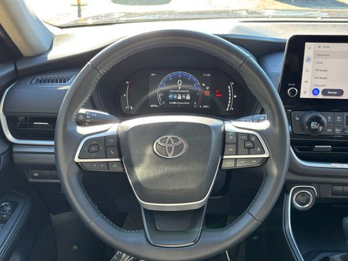 Used 2025 Toyota Grand Highlander XLE image 34