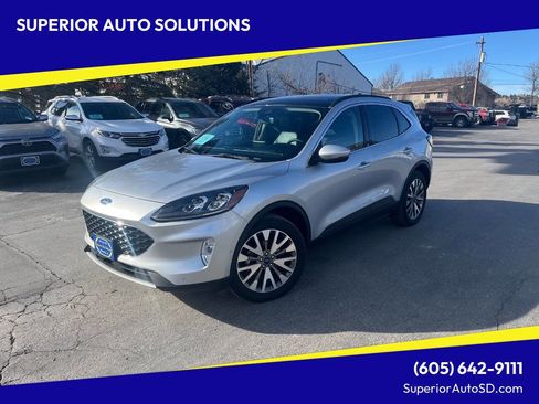 Used 2020 Ford Escape Titanium image 1