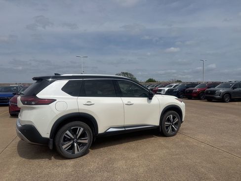 Used 2021 Nissan Rogue Platinum image 20