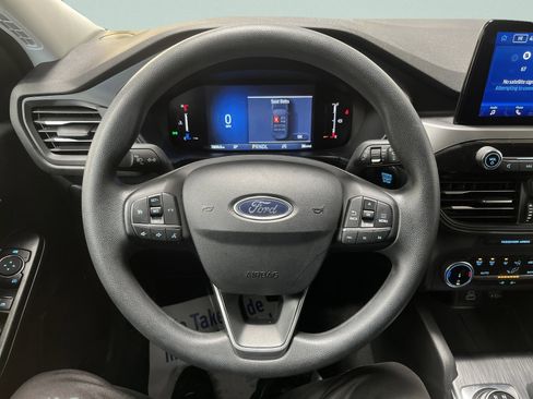 Used 2025 Ford Escape Active image 3
