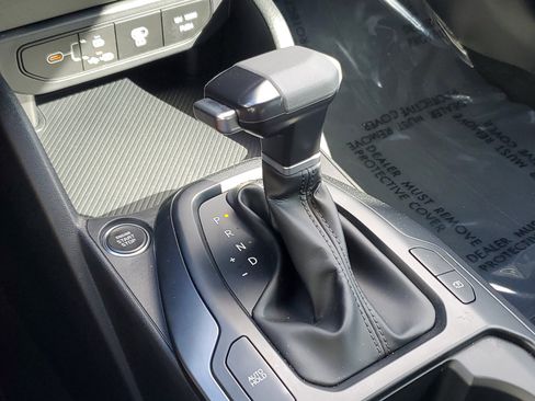 Used 2025 Kia K4 LX image 28