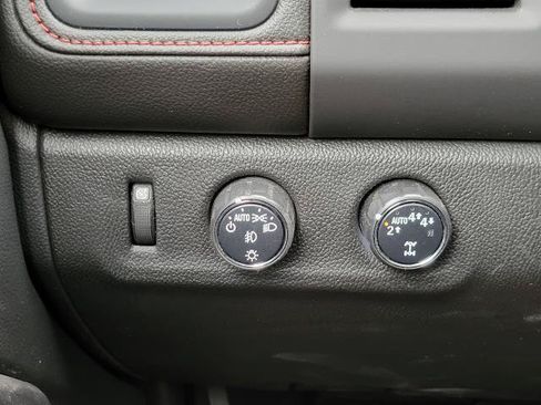 Used 2019 GMC Canyon All Terrain w/ All Terrain X Package AWD/4WD image 14
