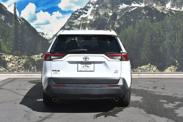 Certified 2024 Toyota RAV4 LE AWD/4WD image 10
