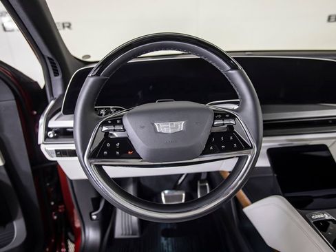 Used 2027 Cadillac Vistiq Sport w/ LPO, Floor Liner Package AWD/4WD image 28