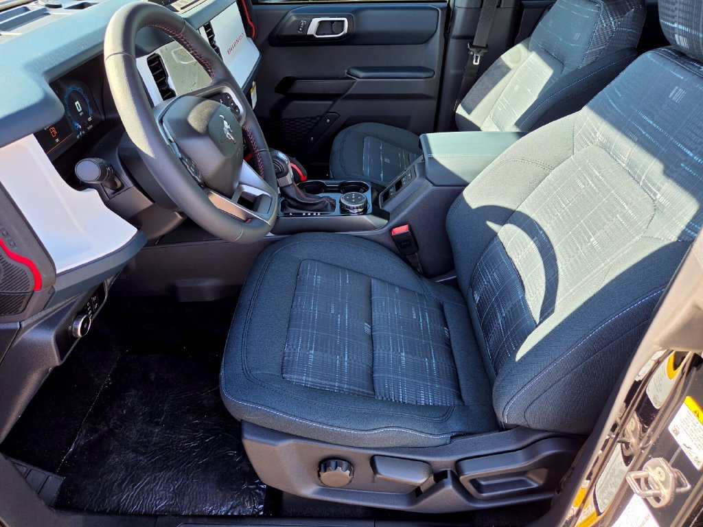 New 2026 Ford Bronco Heritage Edition AWD/4WD image 11