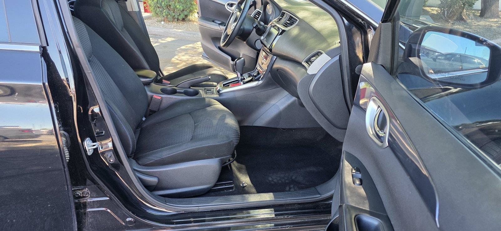 Used 2019 Nissan Sentra SR FWD image 12