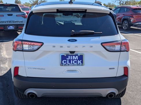 Used 2020 Ford Escape Titanium w/ Titanium Premium Package 2.0 image 3