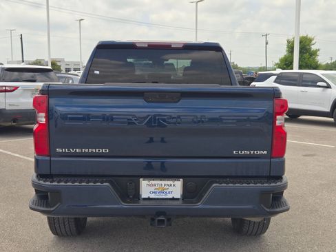 Certified 2023 Chevrolet Silverado 1500 Custom RWD image 4