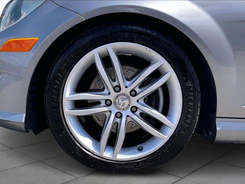 Used 2013 Mercedes-Benz C 250 Sedan image 11