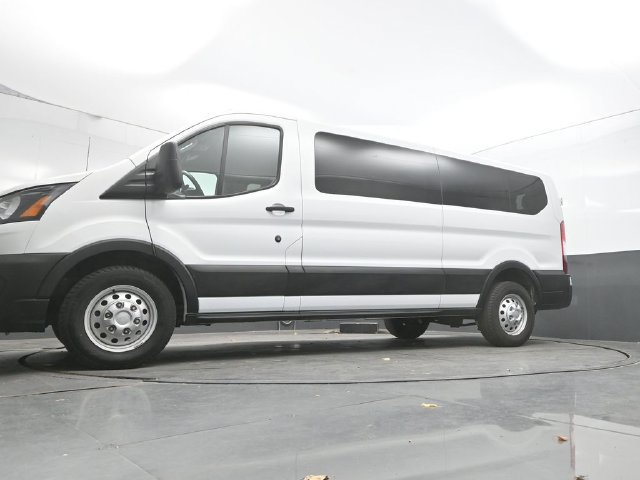 Used 2023 Ford Transit 350 XL AWD/4WD image 31