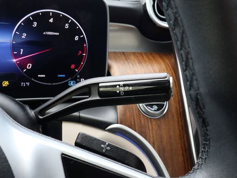 Used 2023 Mercedes-Benz GLC 300 4MATIC image 30