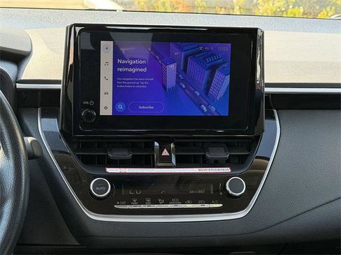 Certified 2025 Toyota Corolla LE image 15