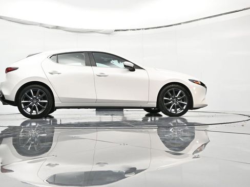 Used 2024 MAZDA MAZDA3 s image 43