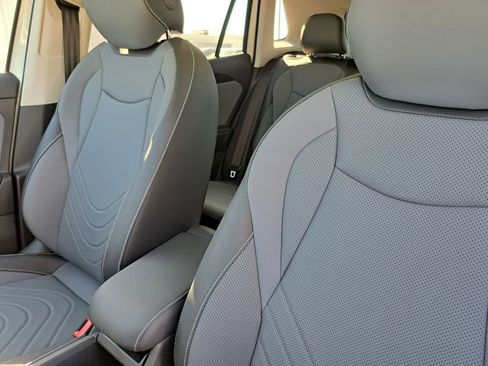 New 2026 Volkswagen Tiguan SE image 20