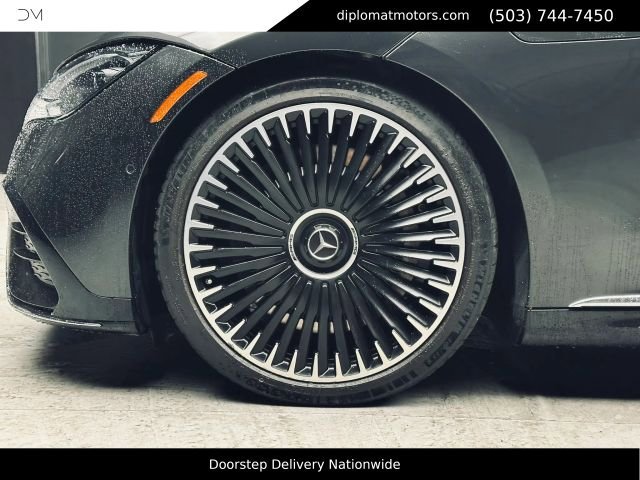 Used 2023 Mercedes-Benz EQE AMG 4MATIC Sedan image 38