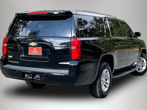 Used 2020 Chevrolet Suburban LT image 5
