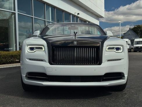 Used 2018 Rolls-Royce Dawn image 13