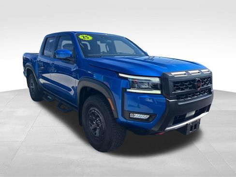 Used 2025 Nissan Frontier PRO-4X AWD/4WD image 8